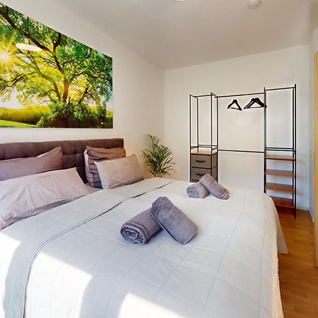 Sweethome - Luxus Apartment Auf 2 Etagen Magdeburg Bagian luar foto