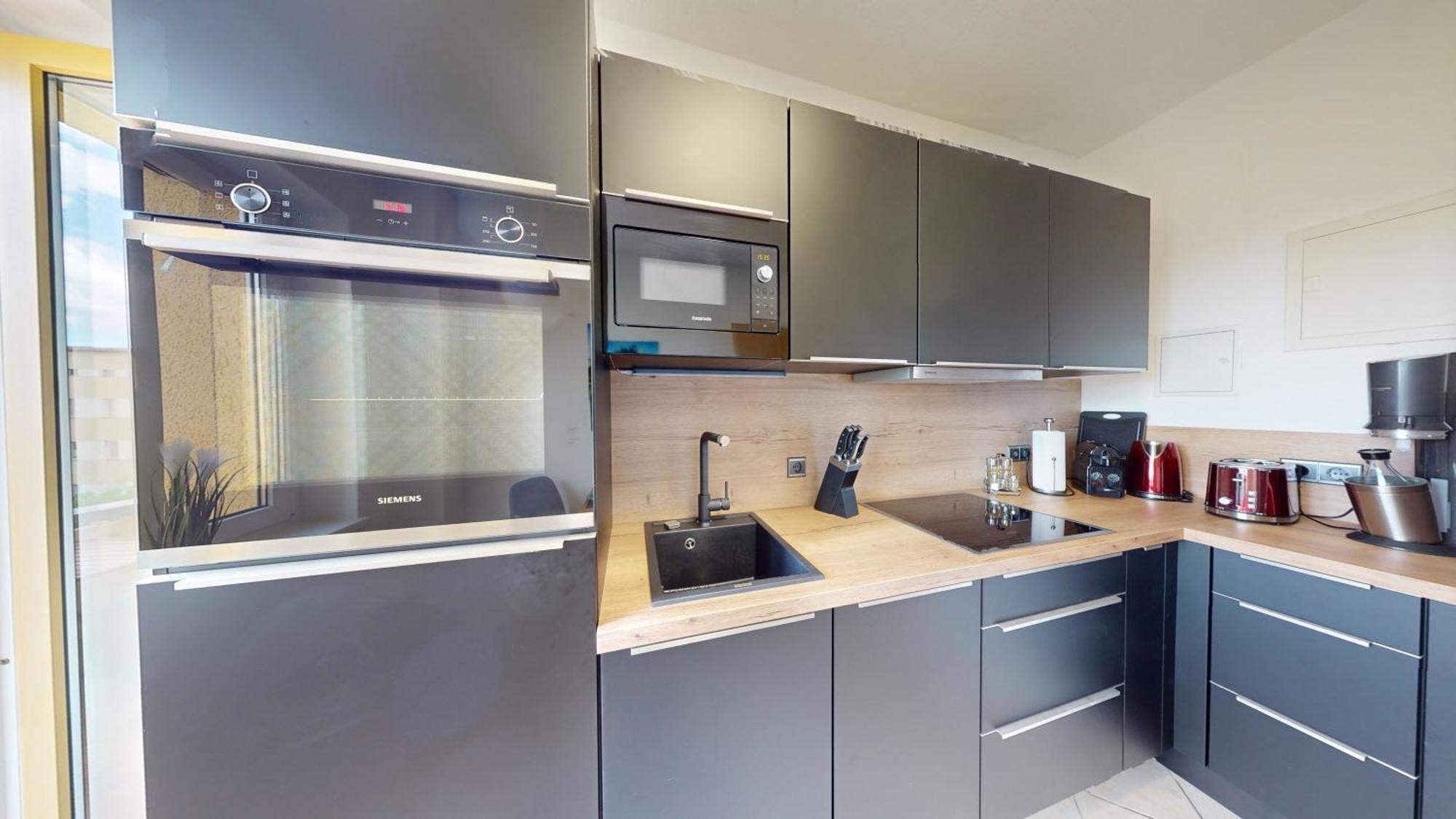 Sweethome - Luxus Apartment Auf 2 Etagen Magdeburg Bagian luar foto